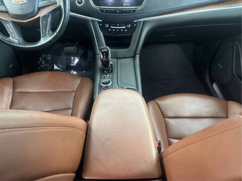 2020 Cadillac XT5 Premium Luxury