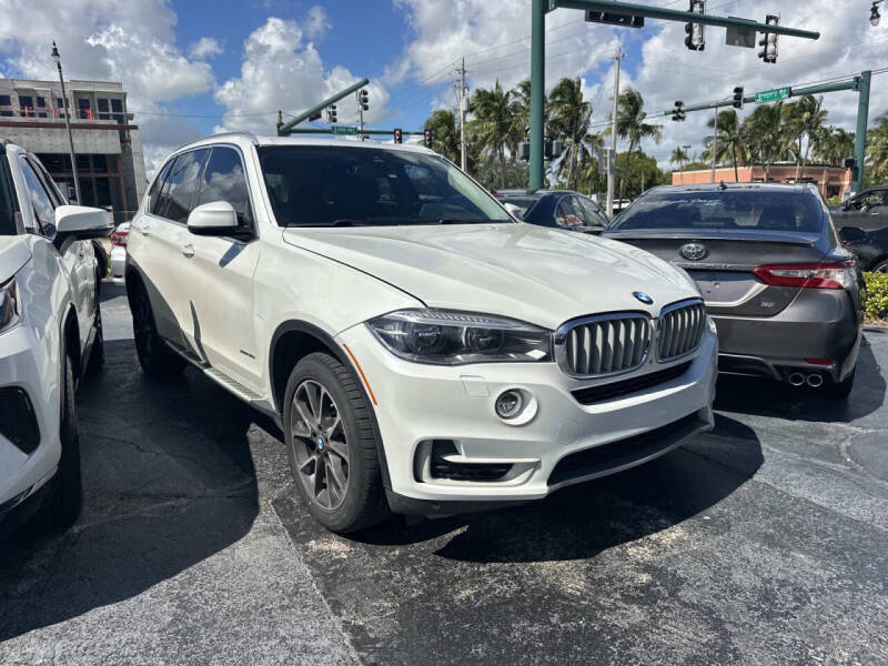 2015 BMW X5 xDrive50i's photo