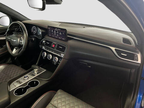 2023 Genesis G70