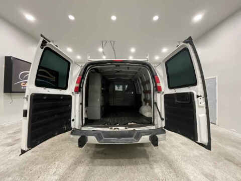 2016 GMC Savana 2500