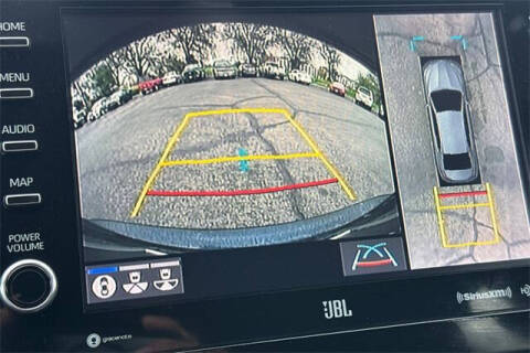 2021 Toyota Camry Hybrid XLE