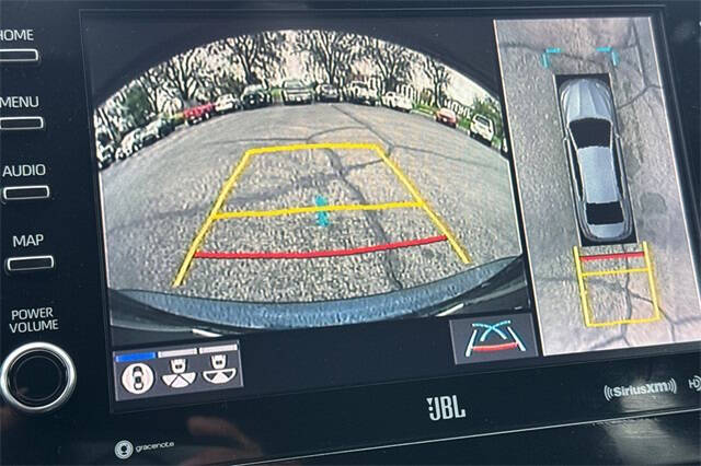 2021 Toyota Camry Hybrid XLE