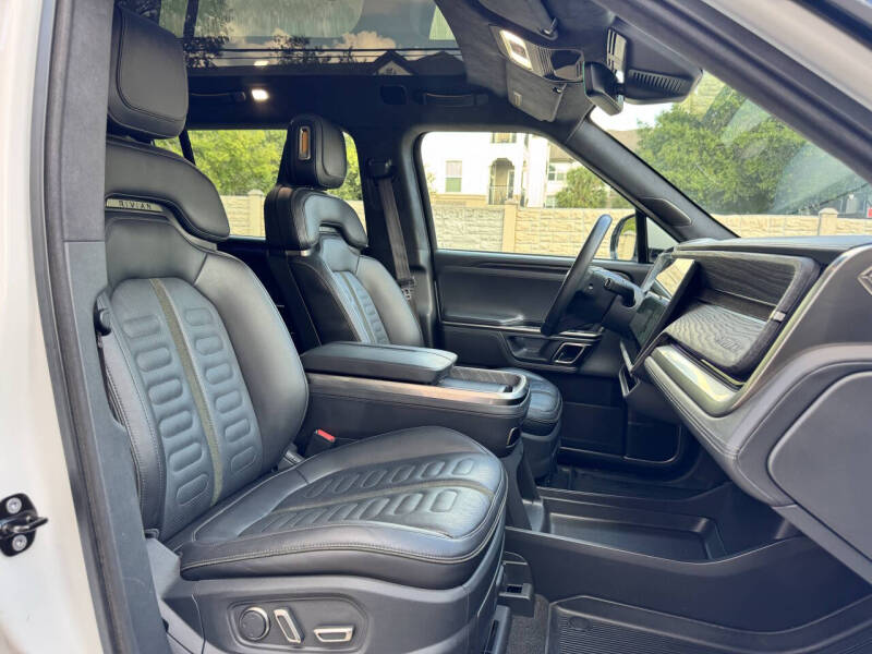 2022 Rivian R1S Launch Edition