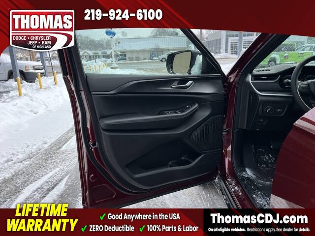 2025 Jeep Grand Cherokee Laredo X