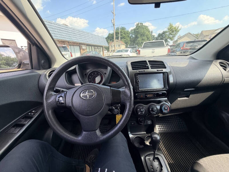 2009 Scion xD