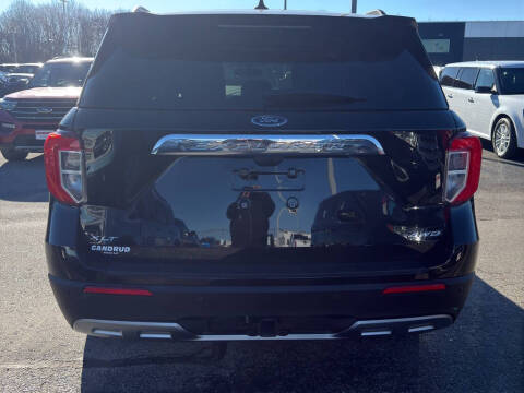 2024 Ford Explorer XLT