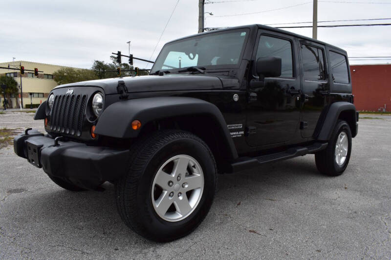 2011 Jeep Wrangler Unlimited Sport photo 38