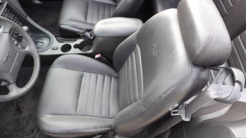 2002 Ford Mustang GT Deluxe