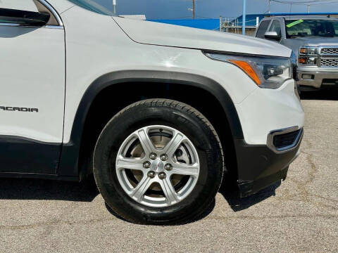 2017 GMC Acadia SLE-1