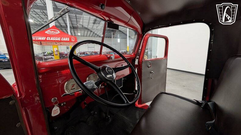 1937 Ford F-100