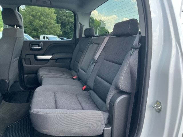 2017 Chevrolet Silverado 1500 17