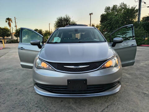 2017 Chrysler Pacifica Touring