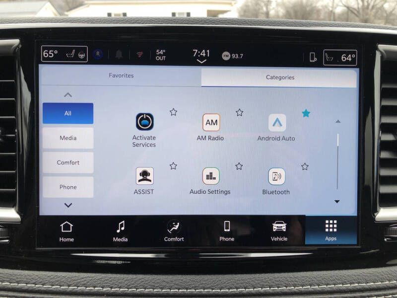 2026 Chrysler Pacifica Select