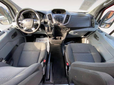 2019 Ford Transit 150 XLT