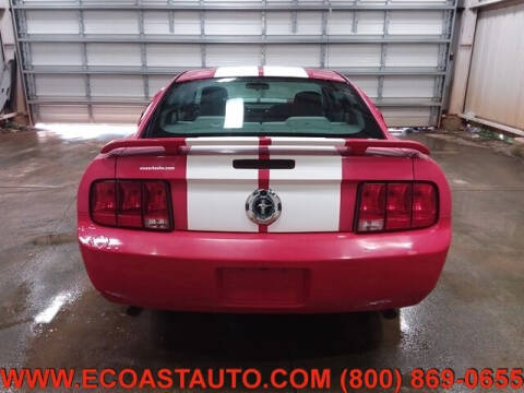2005 Ford Mustang V6 Deluxe