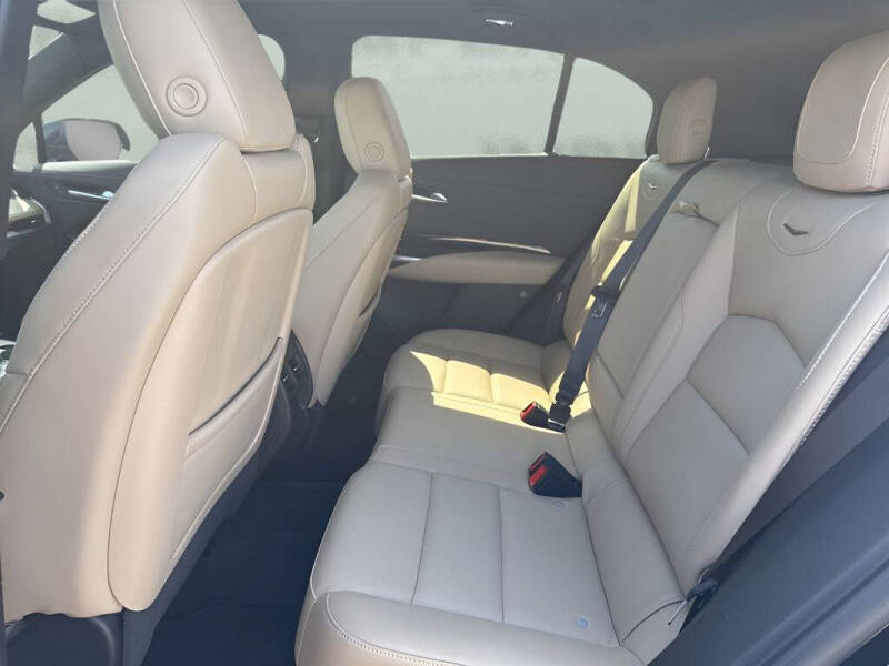 2024 Cadillac XT4 Luxury