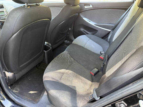 2013 Hyundai Accent GS