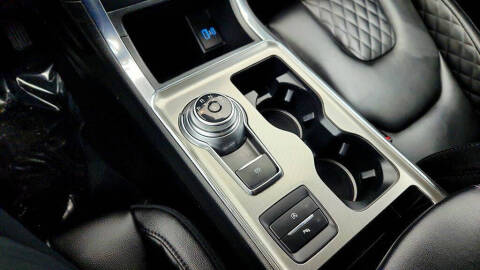 2024 Ford Edge Titanium