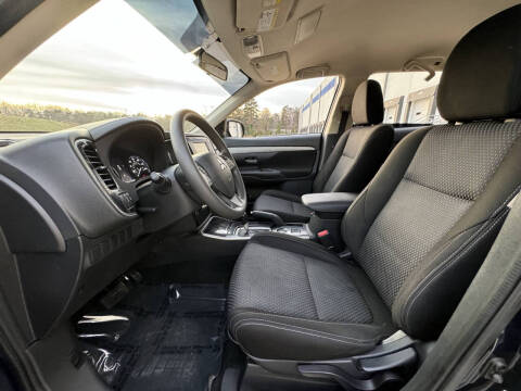 2018 Mitsubishi Outlander ES