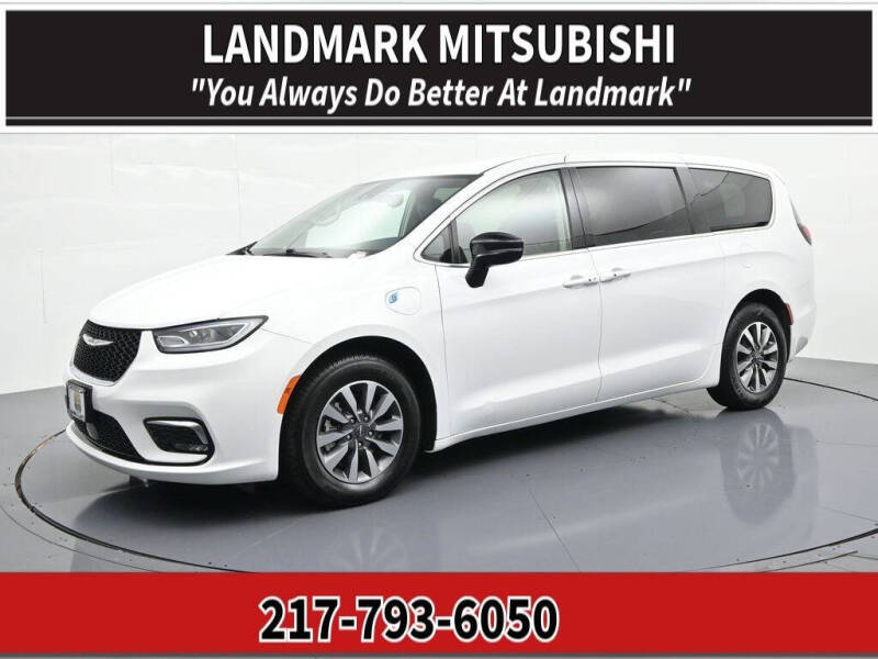 2024 Chrysler Pacifica Plug-In Hybrid Select