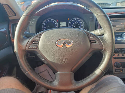 2011 Infiniti G25 Sedan x