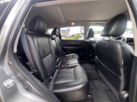 2017 Nissan Rogue SL