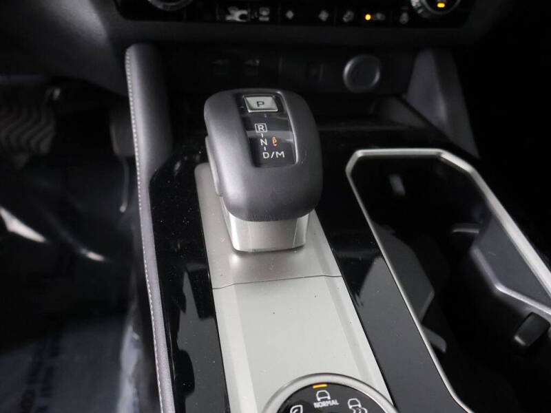 2026 Mitsubishi Outlander LE