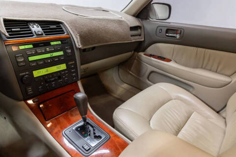 1998 Lexus LS 400