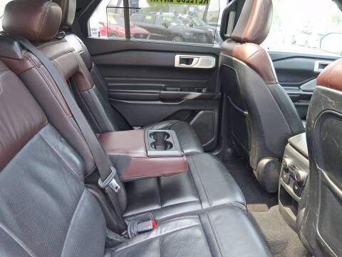 2020 Ford Explorer Platinum