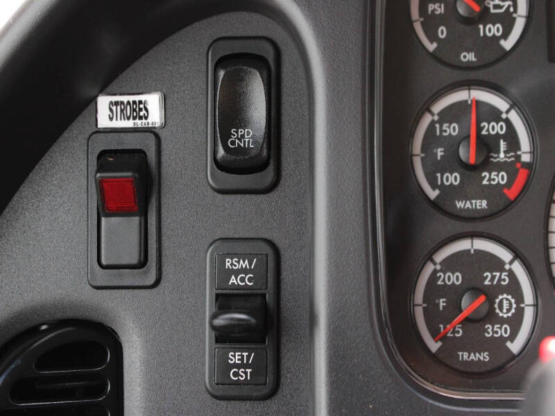 2020 Freightliner M2 106