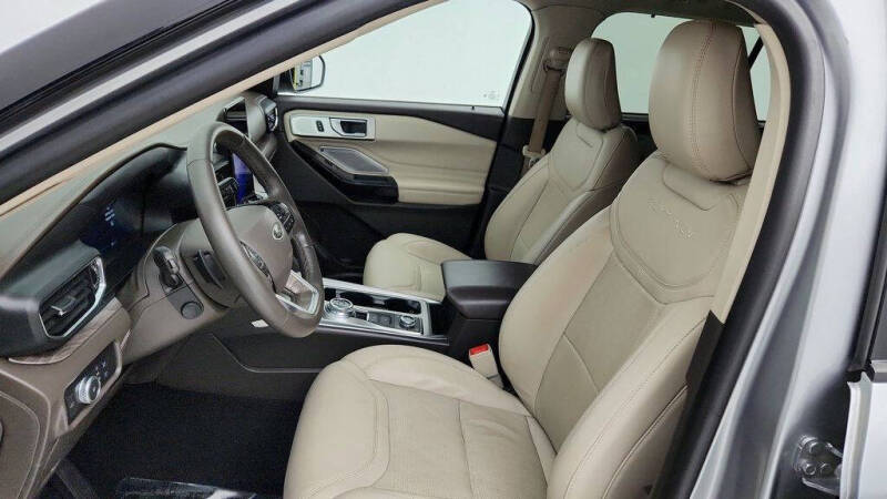 2021 Ford Explorer Platinum