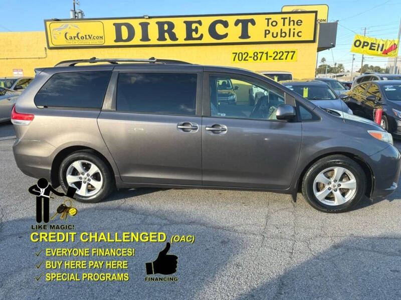 2011 Toyota Sienna LE 7-Passenger Auto Access Seat
