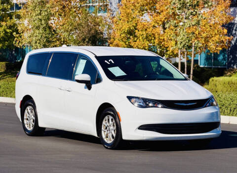 2017 Chrysler Pacifica Touring