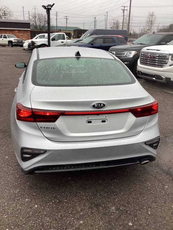 2019 Kia FORTE LXS photo 7