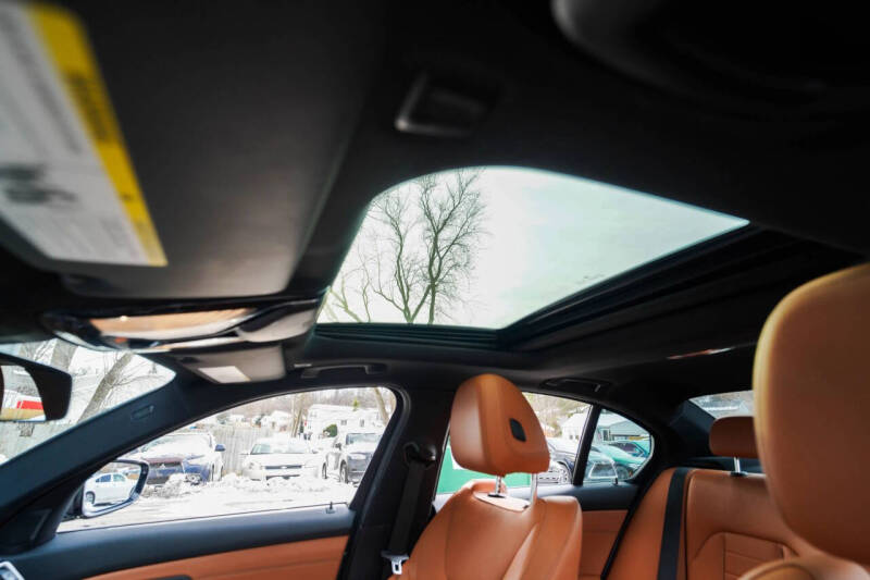 2021 BMW 3 Series 330i