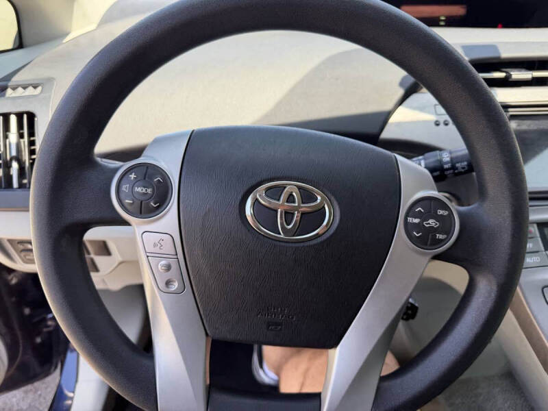 2014 Toyota Prius Three