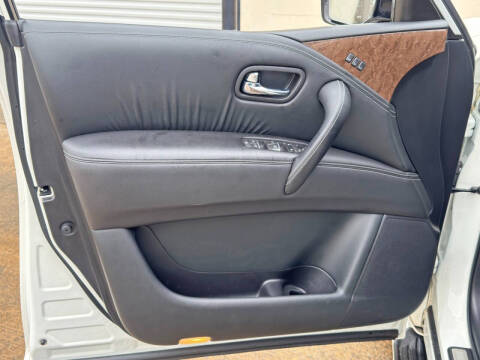2017 Infiniti QX80