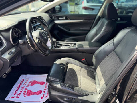 2017 Nissan Maxima 3.5 SR