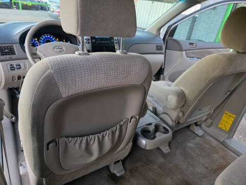 2009 Toyota Sienna CE 7-Passenger