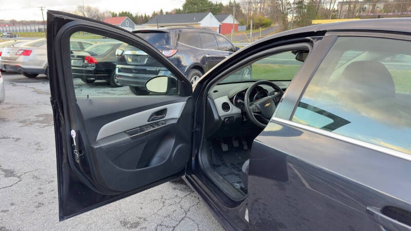 2016 Chevrolet Cruze Limited 1LT Manual