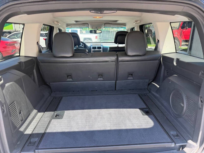 2011 Dodge Nitro Shock