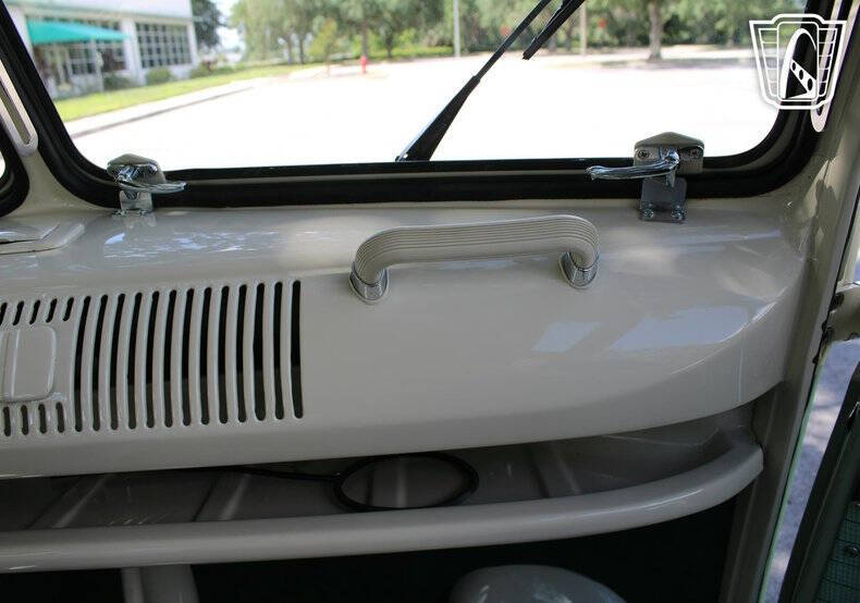 1974 Volkswagen Samba