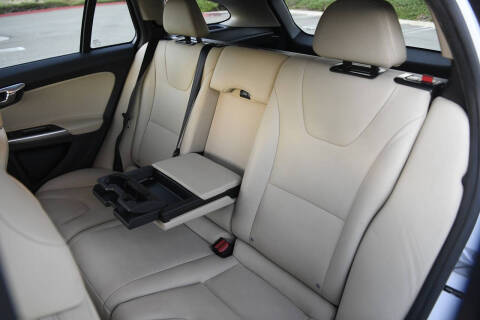 2018 Volvo V60 T5 Dynamic