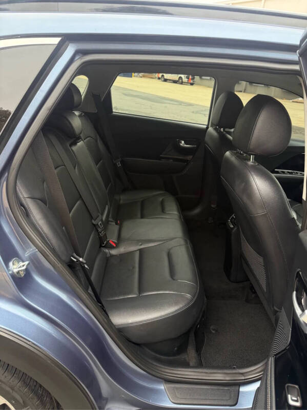 2022 Kia Niro Touring Special Edition