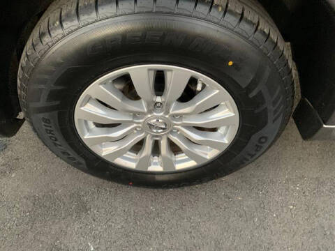 2017 Nissan Armada SV