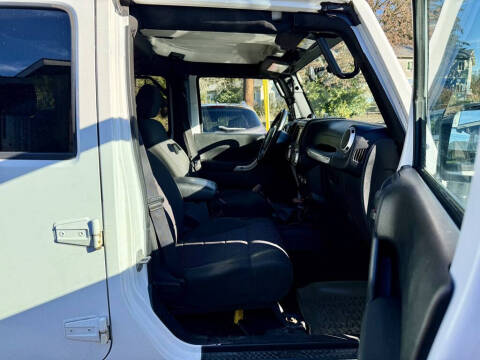 2012 Jeep Wrangler Unlimited Sahara