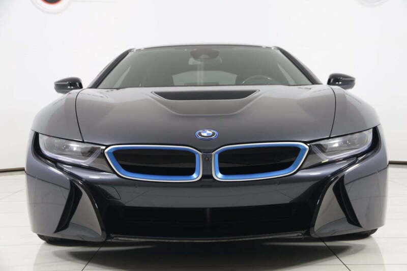 2017 BMW i8