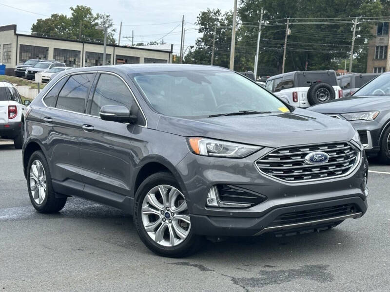 2022 Ford Edge Titanium