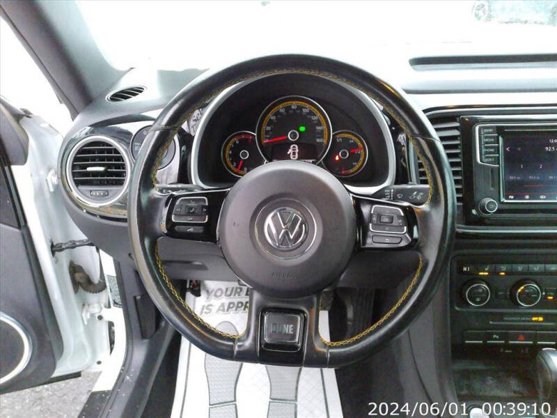 2016 Volkswagen Beetle 1.8T Dune PZEV