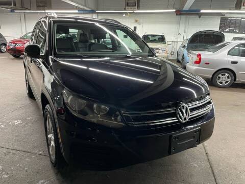 2017 Volkswagen Tiguan for sale at John Warne Motors in Canonsburg PA